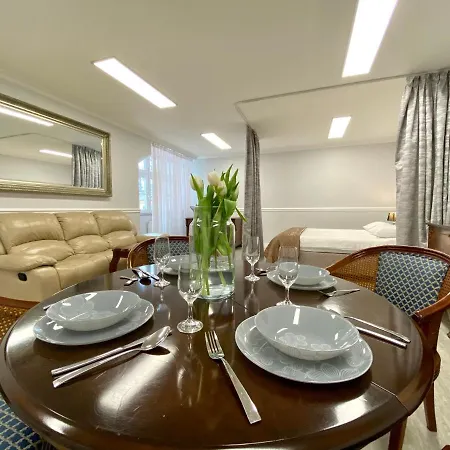 Aravel Premium * Wroclaw