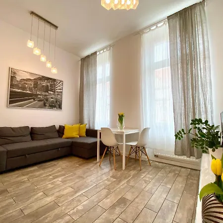 Aravel Premium Apartment