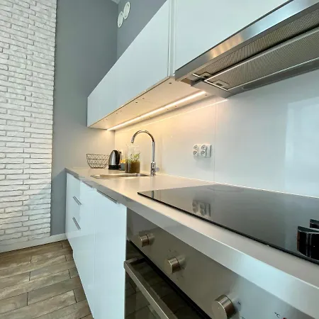 Aravel Premium