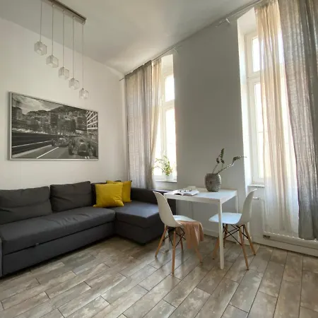 Aravel Premium * Wrocław
